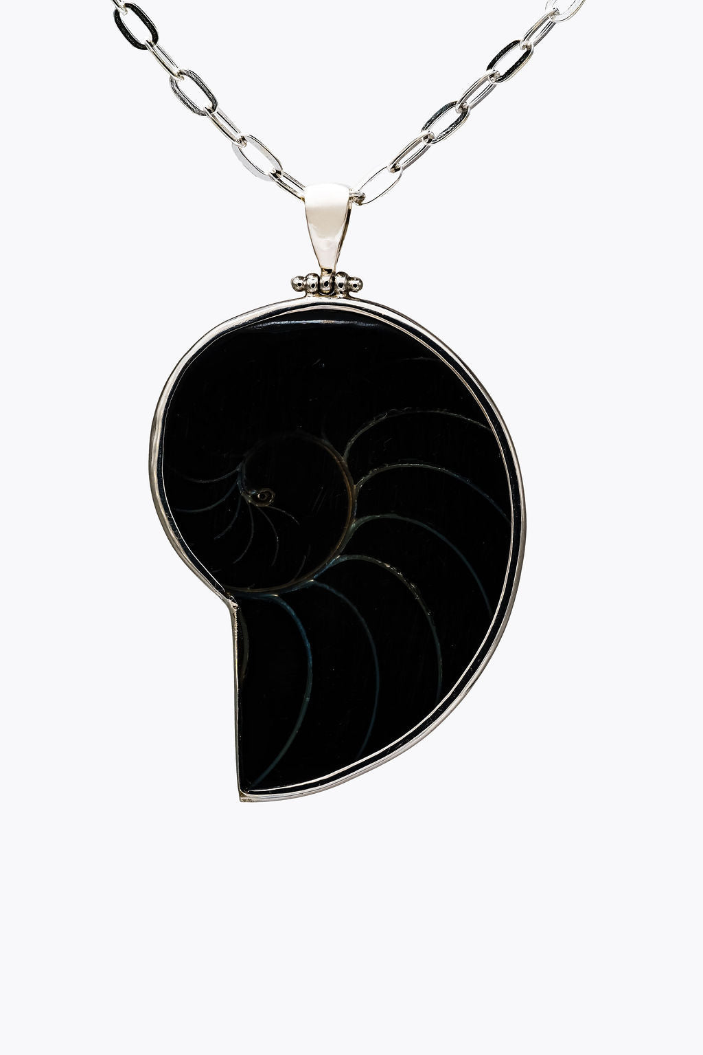 Black Solara Shell Necklace