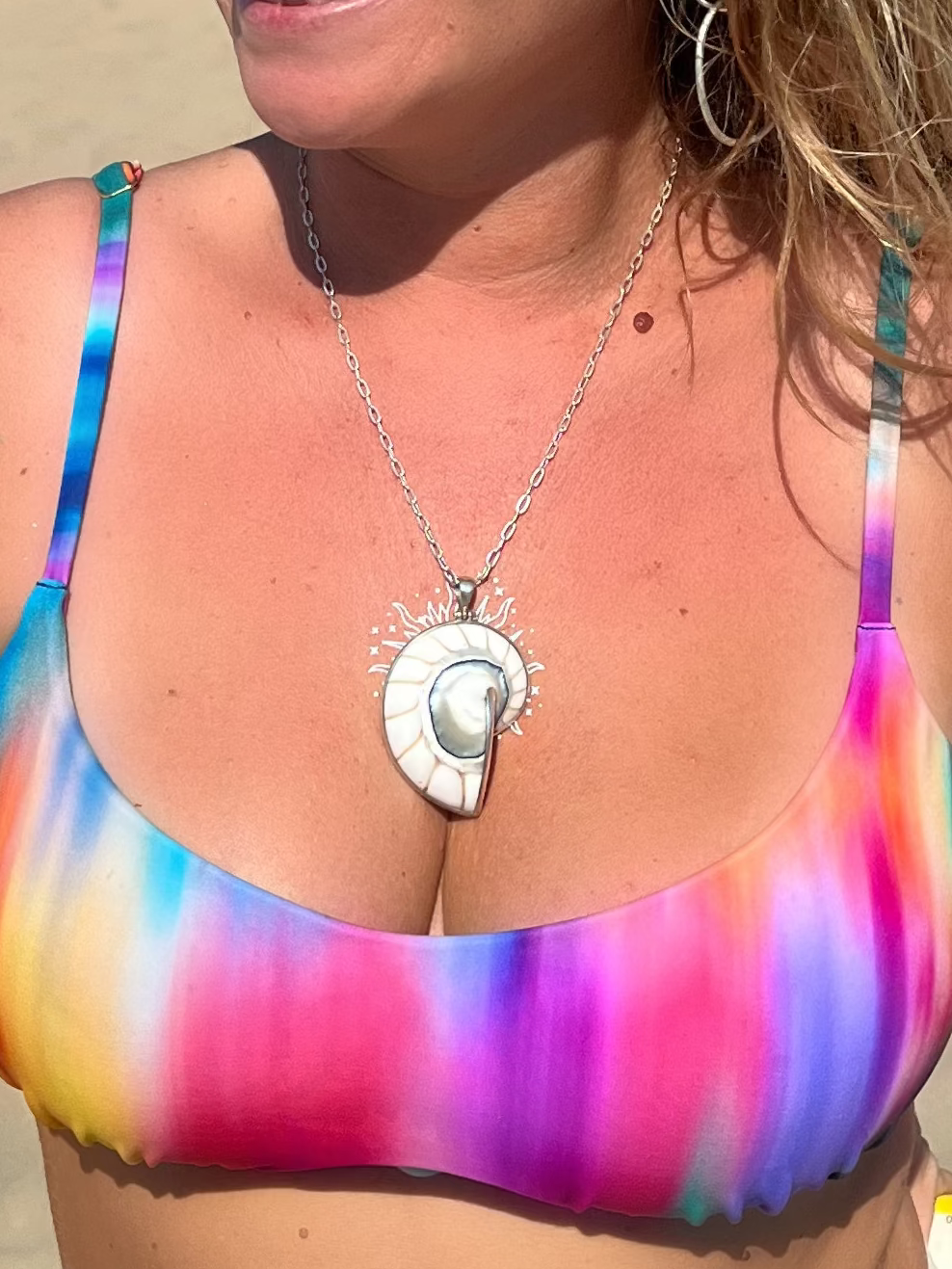 White Solara Shell Necklace